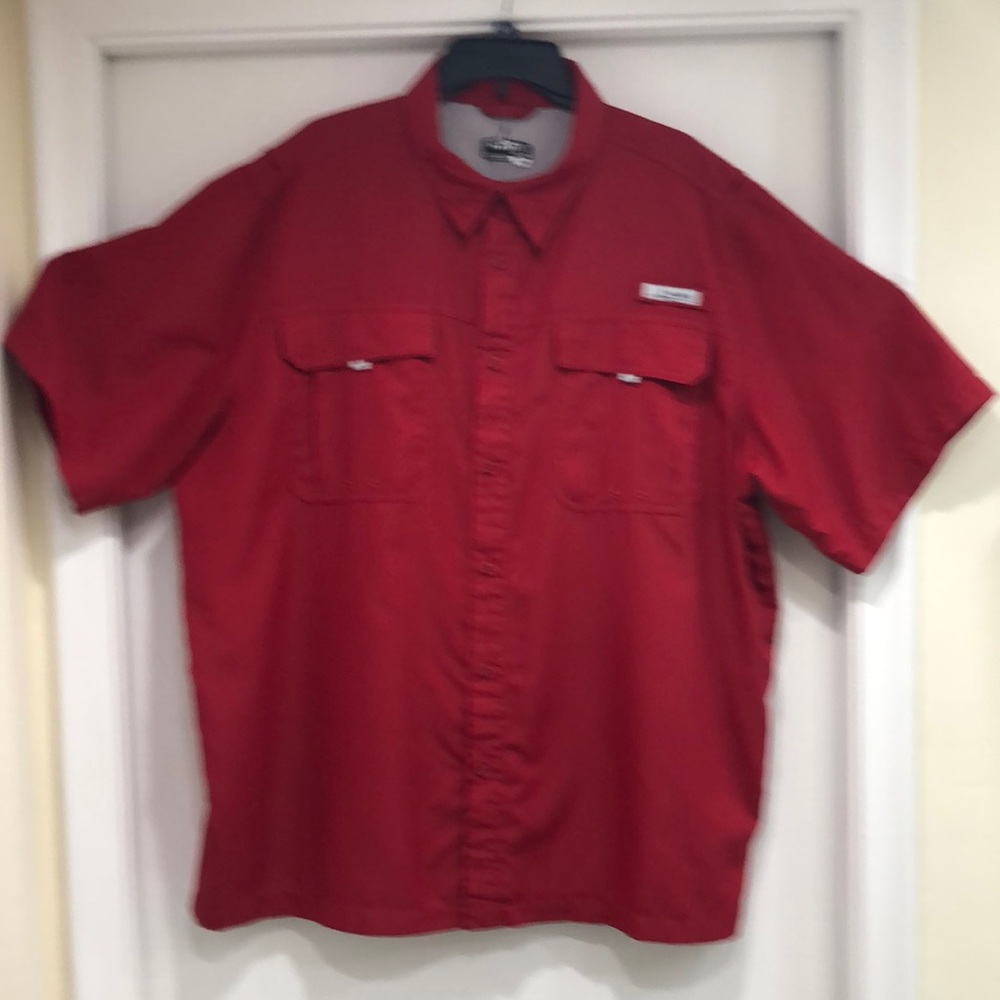 Men’s Habit River Shirt.  Red, short sleeve button down casual 2XL.